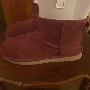 New Women’s Koolaburra Mini Boots